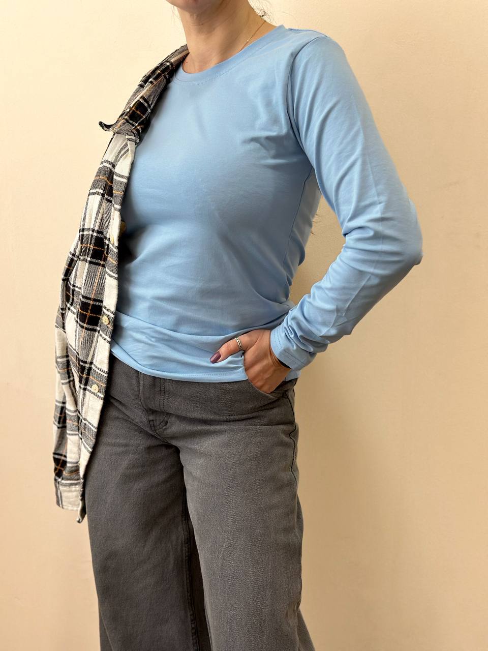 Блакитний жіночий лонгслів "ALLAZY" реальне фото